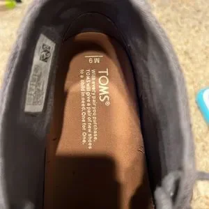 Toms | Shoes | Toms Grey Canvas Chukka Boot Size 9 | Poshmark display picture 1